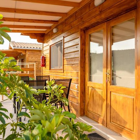 Agrelia Homes Dragano 外观 照片